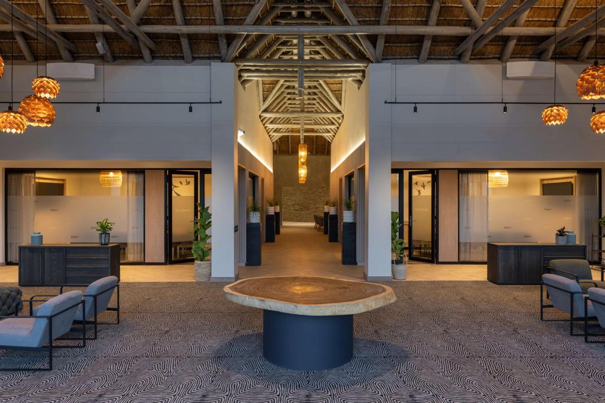 Radisson Safari 5*