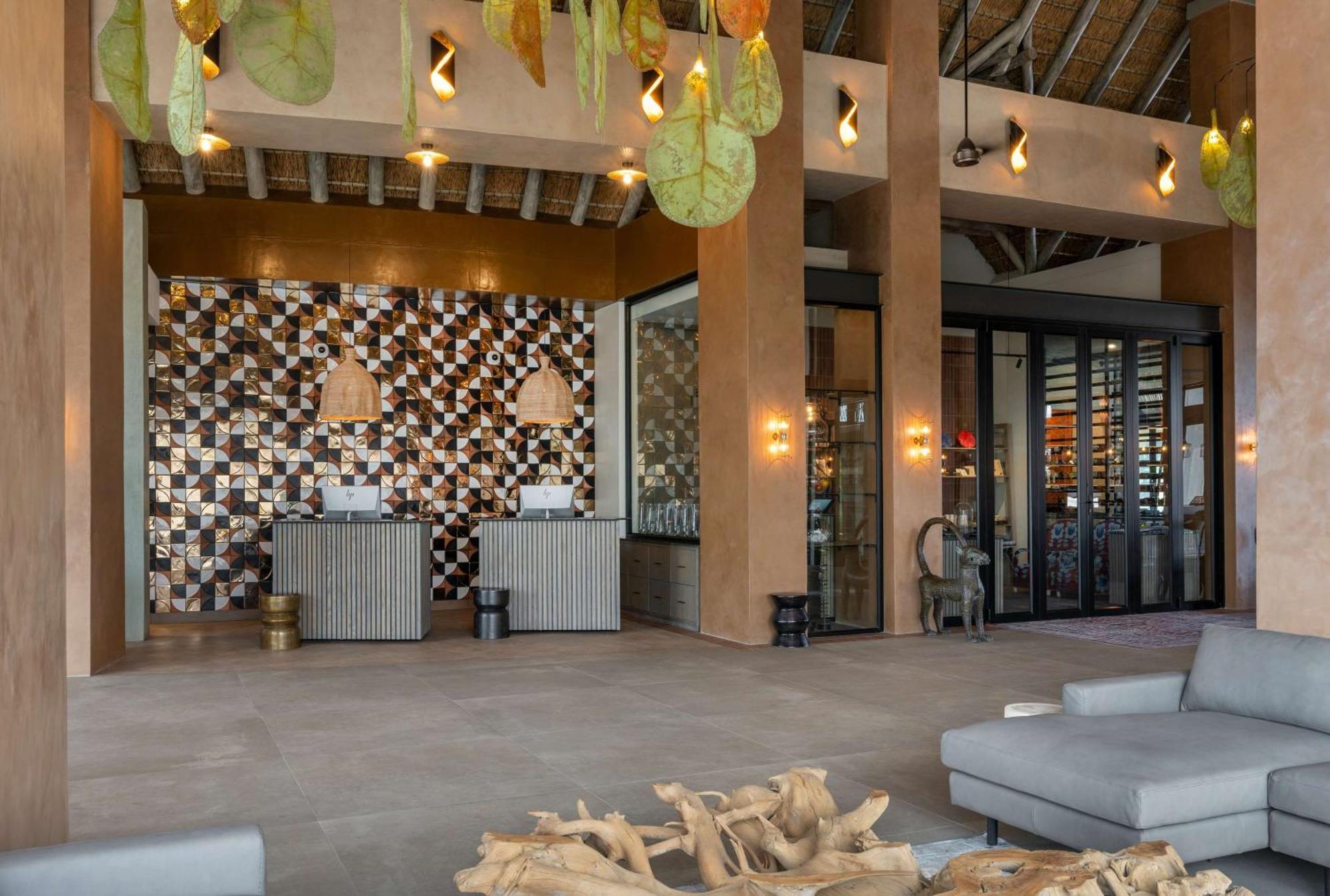 Radisson Safari Hotel 5*