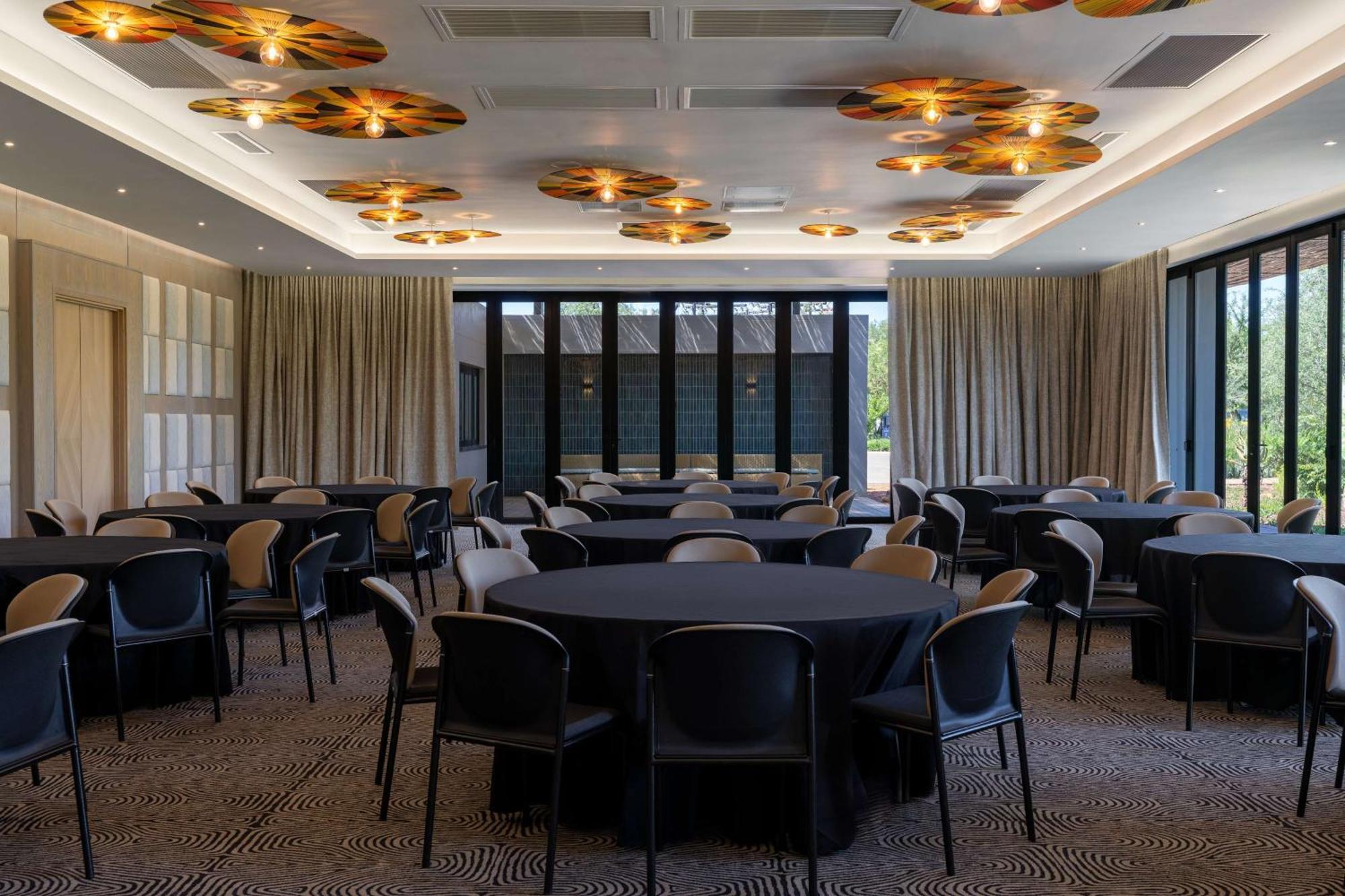 Radisson Safari Hotel